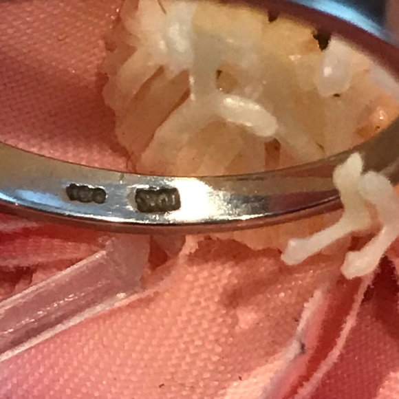 10k white Gold Genuine Diamond Band - Picture 12 of 14